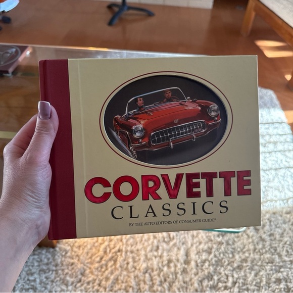 Corvette Classics by the Auto Editors of Consumers Guide Hardcover Very Good - Picture 11 of 11